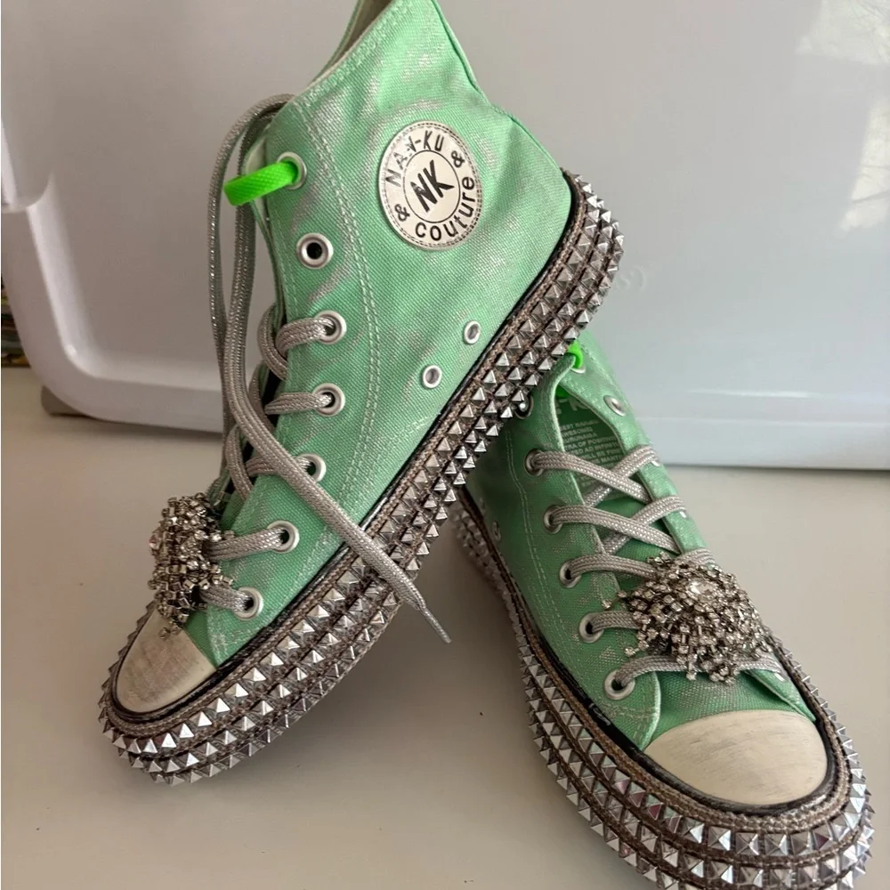 NWT NAN-KU Cruise Studded Hi Top Sneakers Size 39